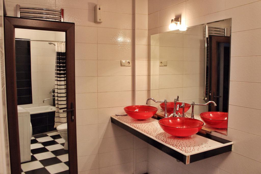 Nest Hostel Тбилиси Экстерьер фото